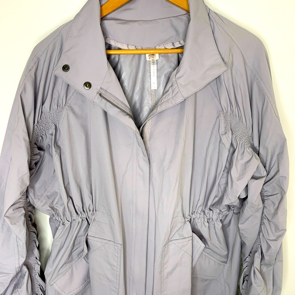 Fabletics Giana Jacket Oversized Gray Size M New Without Tags Full Zip Hood Rain - Picture 4 of 16